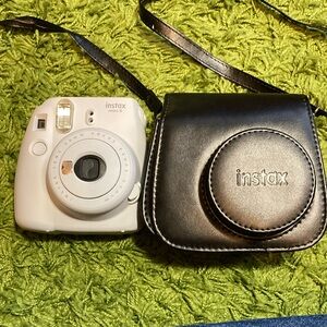Fujifilm Instax Mini 9 Camera Smokey Grey with Case